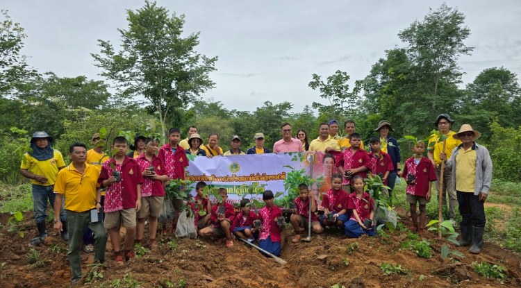 เมื่อวันที่ 3 มิถุนายน 2568 เนื่องในโอกาสวันพระชนม์พรรษา สมเด็จพระนางเจ้าสุทิดา พัชรสุธาพิมลลักษณ์  นายอมรวัฒน์ โสบกระโทก นายกองค์การบริหารส่วนตำบลบ้านใหม่ คณะผู้บริหาร สมาชิกอบต.บ้านใหม่ จัดกิจกรรมปลูกต้นไม้ พร้อมทั้งสร้างพื้นที่สีเขียวที่จะเป็นมรดกทางธรรมชาติให้แก่คนรุ่นหลัง บริเวณป่าชุมชน บ้านซับสะเดา บ้านหินลับ ตำบลบ้านใหม่ อำเภอครบุรี จังหวัดนครราชสีมา
